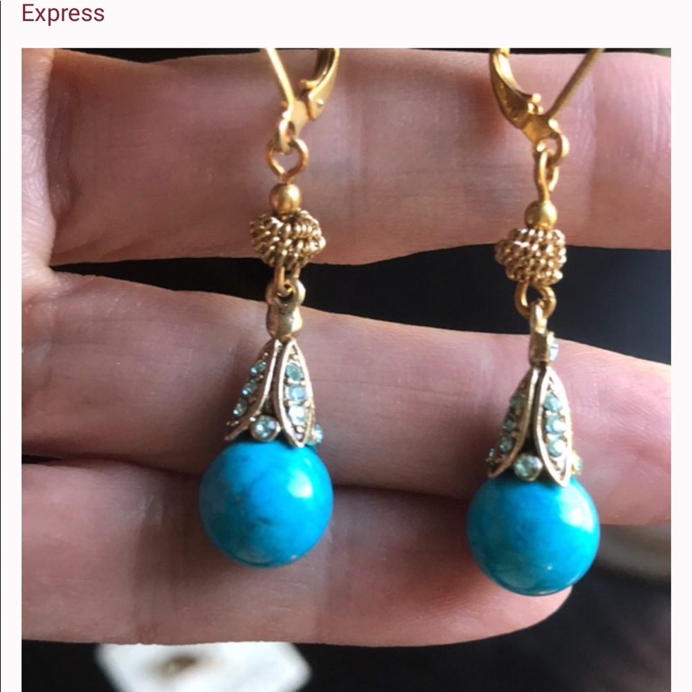 Express blinged out earrings - Picture 4 of 5